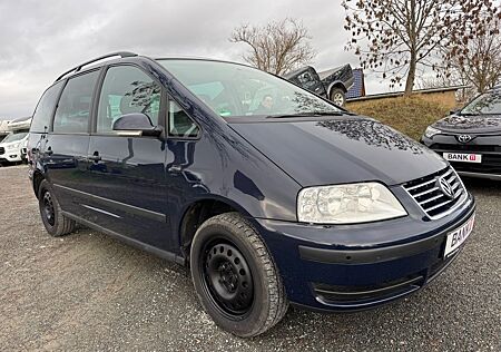 VW Sharan Volkswagen Trendl. 1.8T /7-SITZ/KLIMAA/PARKP/SH/1.HA