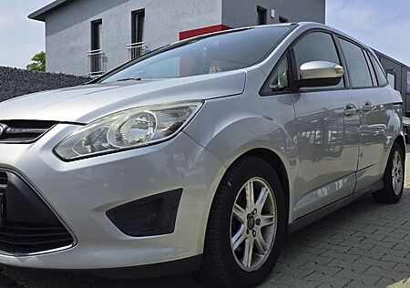 Ford C-Max Grand * 7 Sitze* Servo defekt*
