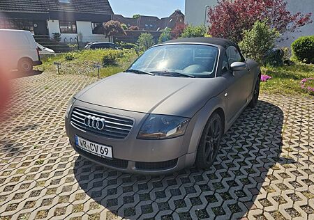 Audi TT Roadster 1.8T 110KW -
