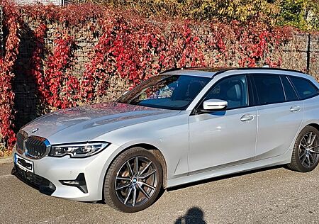 BMW 320d Touring Sport Line Automatik Sport Line