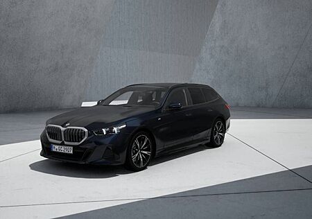 BMW 520i Touring ///M-Sport ACC SpurAss StHzg AHK