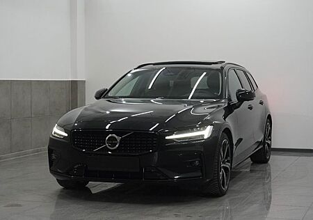 Volvo V60 B4 Ultimate Dark Pano/360°/HuD/TWA/ACC/STHzg