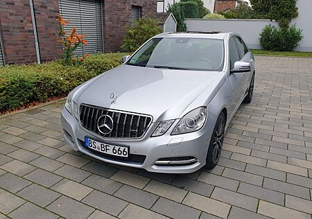 Mercedes-Benz E 350 CGI BlueEFFICIENCY AVANTGARDE AVANTGARDE