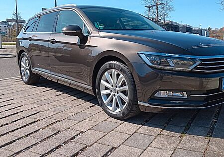 VW Passat Variant Volkswagen 2.0 TDI Highline Variant Highline