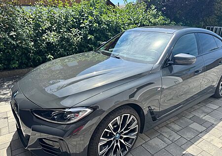 BMW i4 eDrive40 M Sport M Sport/ AHK
