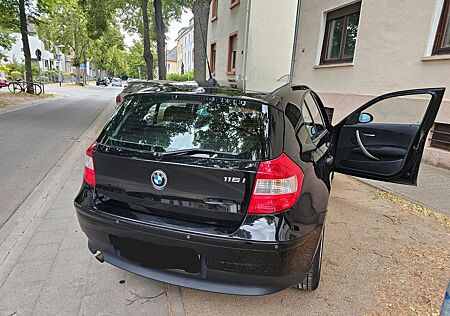 BMW 116i - TÜV -12/2026, Sitzh., Klima, LED