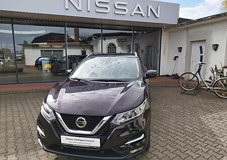 Nissan Qashqai 1,3 DIG-T ZAMA DESIGN