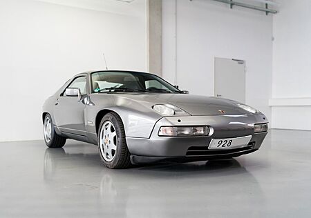Porsche 928 GT
