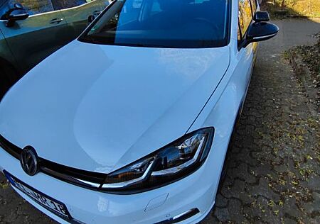 VW Golf Volkswagen 1.6 TDI IQ Drive