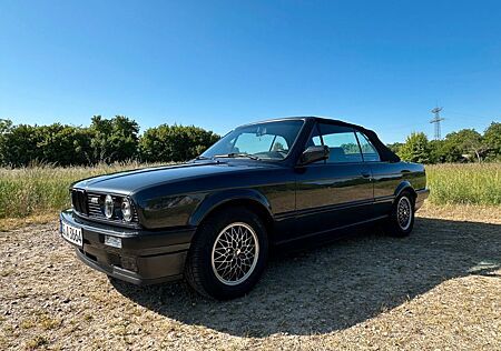 BMW 320i Cabrio