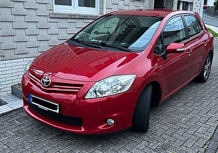 Toyota Auris 1,6-l-Valvematic Executive Executive