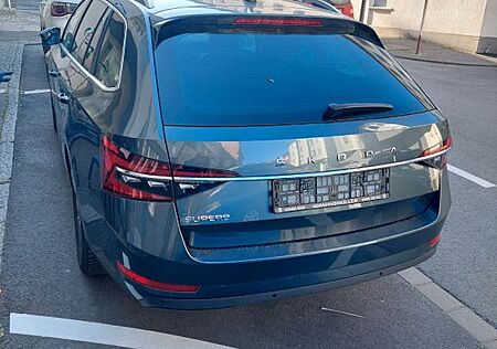 Skoda Superb 2.0 TDI SCR 147kW DSG STYLE COMBI STYLE