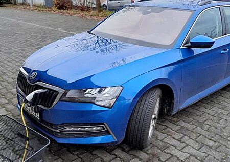 Skoda Superb 1.4 TSI iV DSG AMBITION COMBI AMBITION