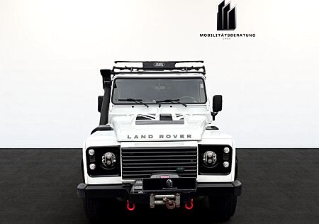 Land Rover Defender 110 TD4 SE Top Zustand
