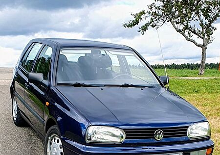 VW Golf Volkswagen 1.8 55kW Klima CL Europe CL Europe
