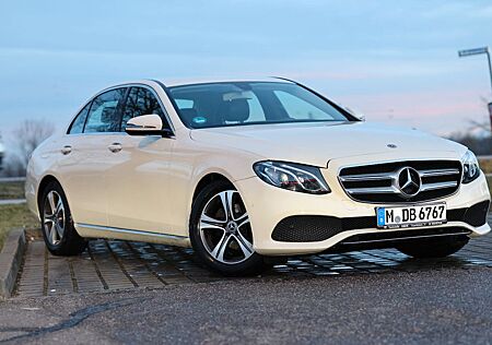 Mercedes-Benz E 200 d Autom. - Taxipaket!