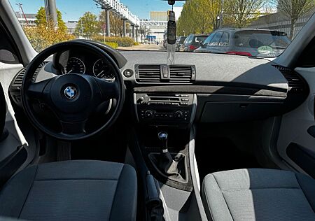 BMW 116i (Baujahr 2004) **Steuerkette NEU** Wenig KM