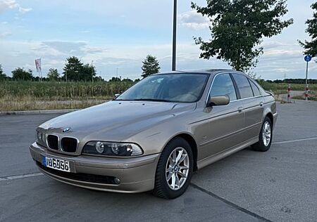 BMW 525d A -