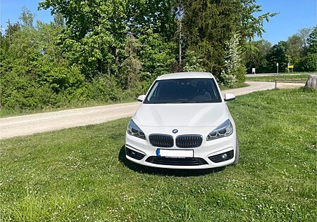 BMW 2er 220 Gran Tourer 220d xDrive Steptronic Sport...