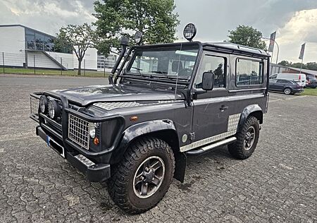 Land Rover Defender 90 TD 5 Station Wagon -