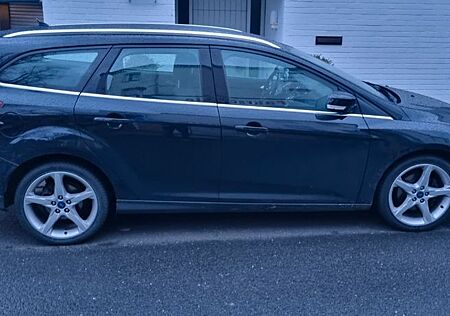 Ford Focus 2,0TDCi 120kW DPF Titanium Turnier Tit...