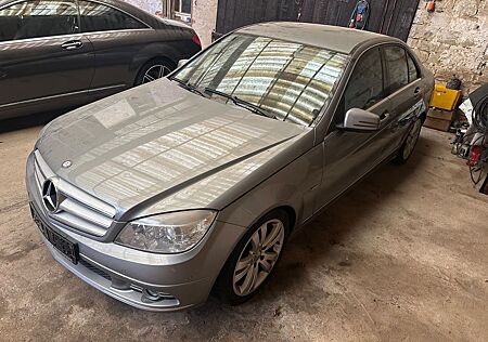 Mercedes-Benz C 200 CGI BlueEFFICIENCY AVANTGARDE AVANTGARDE