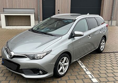 Toyota Auris Touring Sports Edition-S+ 85KW