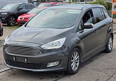 Ford Grand C-Max Titanium