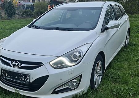 Hyundai i40 cw 1.7 CRDi Style 100kW Automatik Style