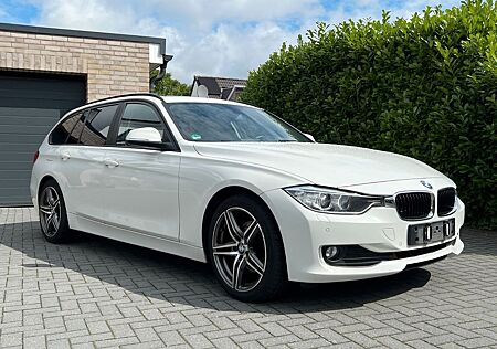 BMW 320d Touring - Leder - Panoramadach - Xenon