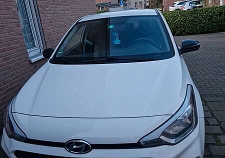 Hyundai i20 1.0 T-GDI 74kW Advantage Advantage