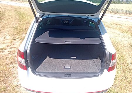Skoda Octavia 2.0 TDI DSG RS Combi RS