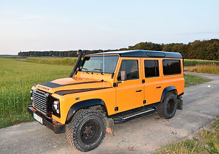 Land Rover Defender 110 TD4 2.2 Station Wagon SE