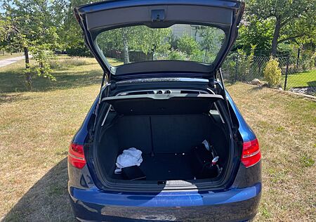 Audi A3 1.6 TDI (DPF) S tronic S line Sportback S...
