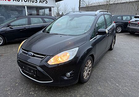 Ford Grand C-Max 2,0TDCi 103kW PowerShift Titanium