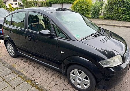 Audi A2 1.4 1. Hand Scheckheft