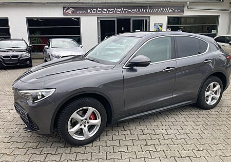 Alfa Romeo Stelvio Sprint 2.0 Turbo*2.Hand,Leder,Navi,Xenon