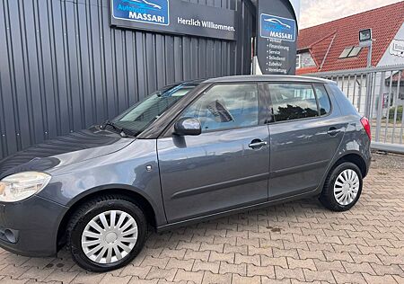 Skoda Fabia 1.2l 51 kW Ambiente,SHZ,Allwetter,ESP,Klim