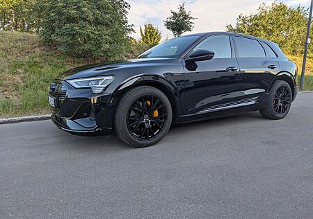 Audi e-tron 50 quattro S line Black Edition