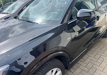 Audi Q2 35 TFSI S line