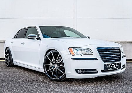 Chrysler 300C LIMITED RWD / JAPAN Import