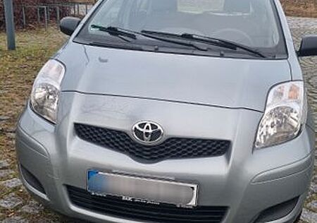 Toyota Yaris 1,0-l-VVT-i Life Life