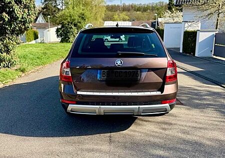 Skoda Octavia 2.0 TDI DSG 4x4 Scout Combi Scout
