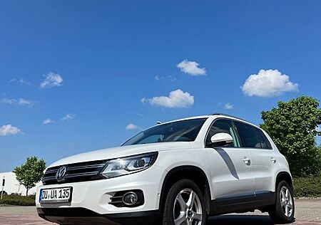 VW Tiguan Volkswagen 2.0 TDI 130 DSG 4M BMT CUP Track & St...