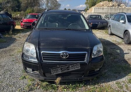 Toyota Avensis Kombi 2.2 D-CAT Executive