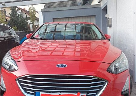Ford Focus 1,0 EcoBoost 74kW Cool & Connect Cool ...