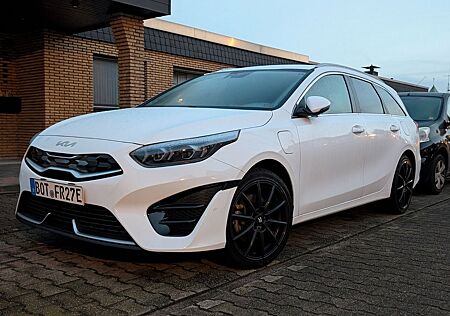 Kia Cee'd / Ceed 1.6 GDI Plug-In Hybrid Vision S...