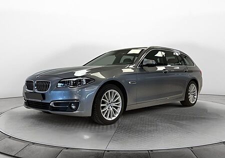 BMW 530d xDrive Touring// PANORAMA// LEDER// TOP