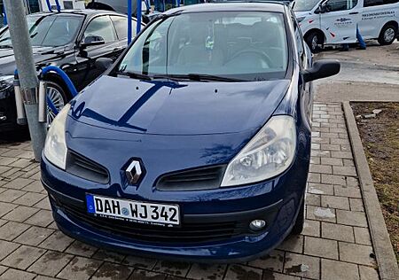 Renault Clio Privilege 1.6 16V 65kW Expression