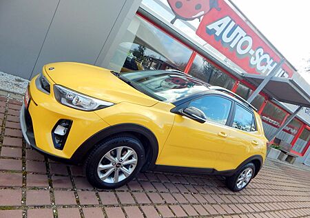 Kia Stonic / NAVI RF-KAMERA 1.HAND